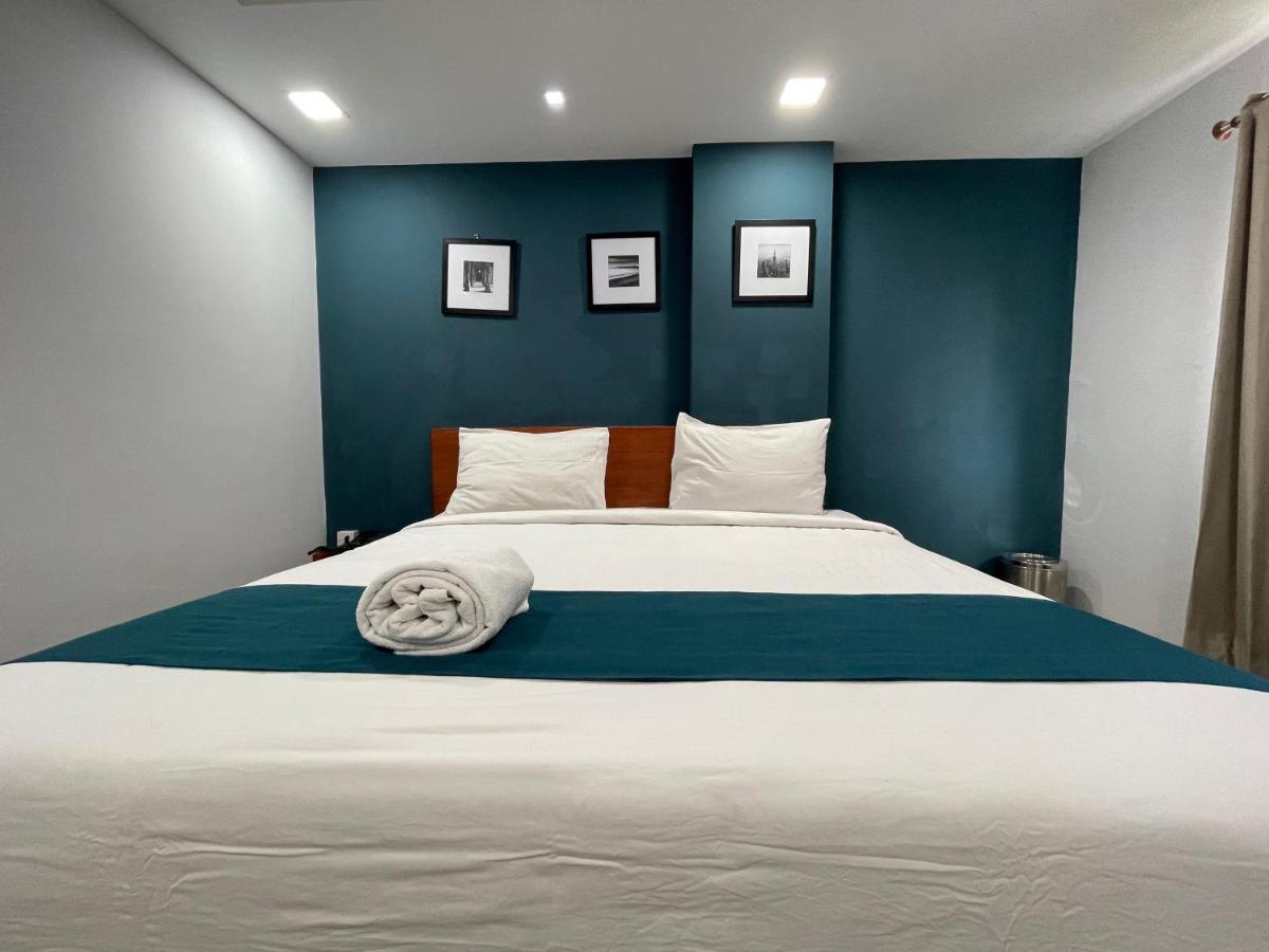 Kochi The Reach Hotel מראה חיצוני תמונה