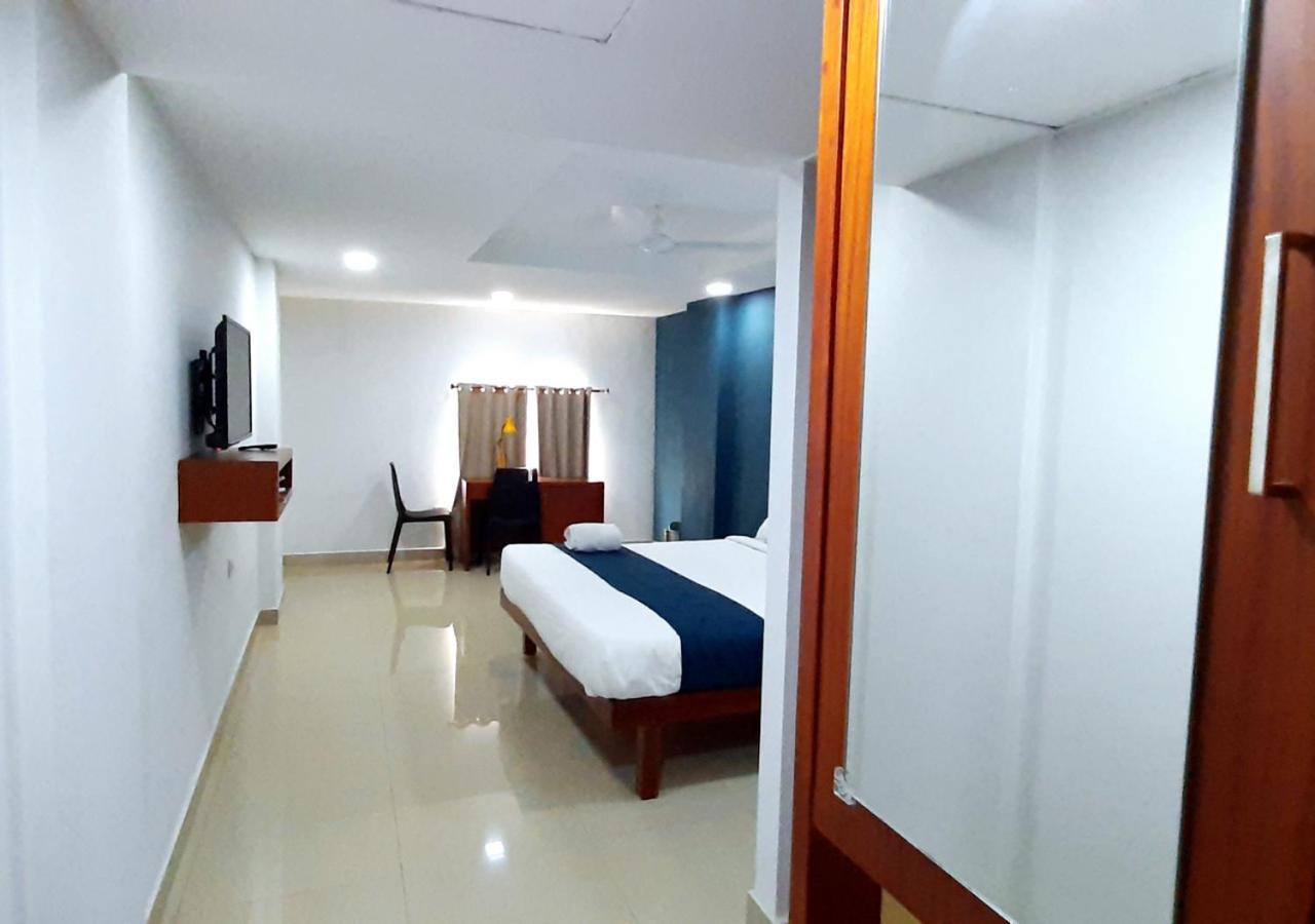 Kochi The Reach Hotel מראה חיצוני תמונה