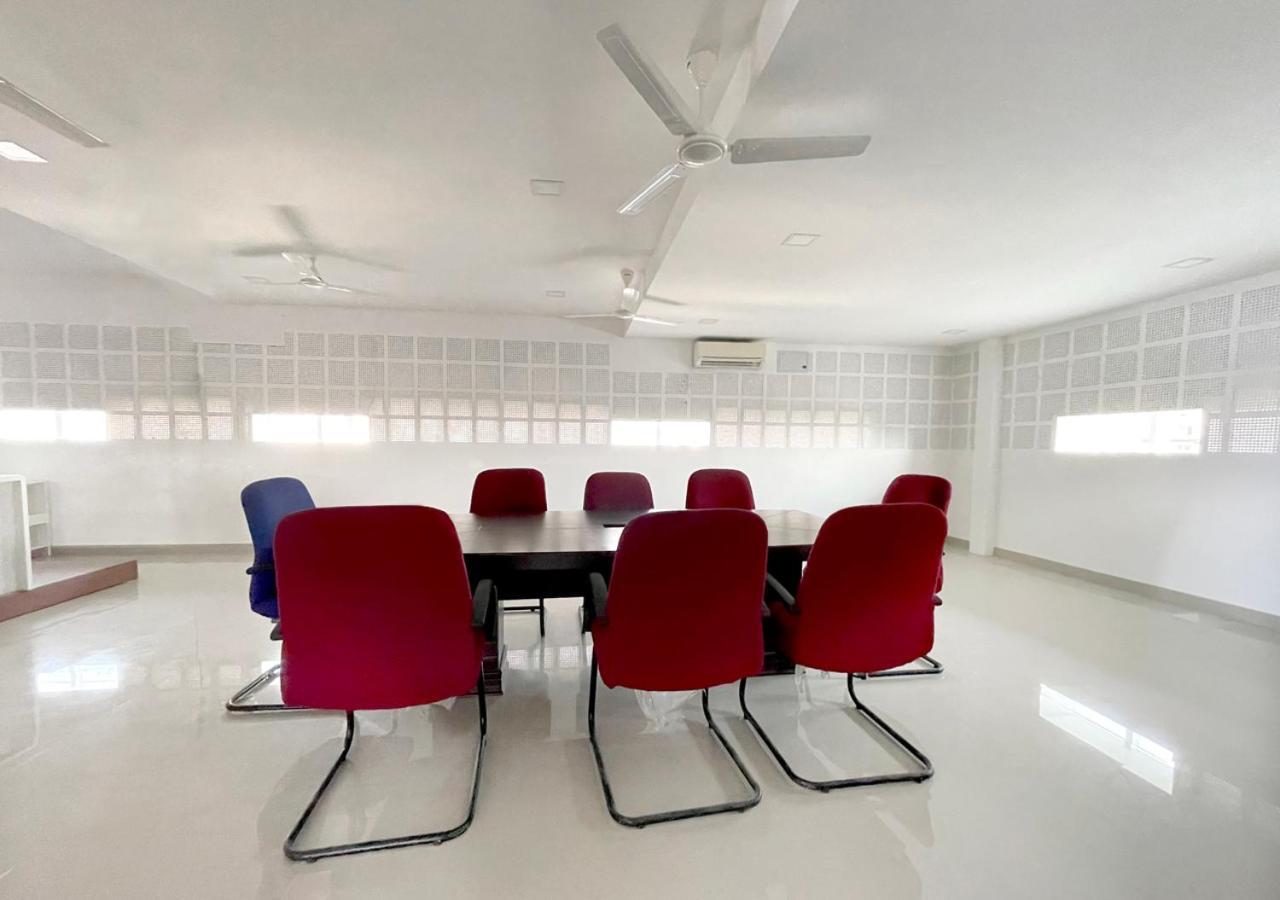 Kochi The Reach Hotel מראה חיצוני תמונה