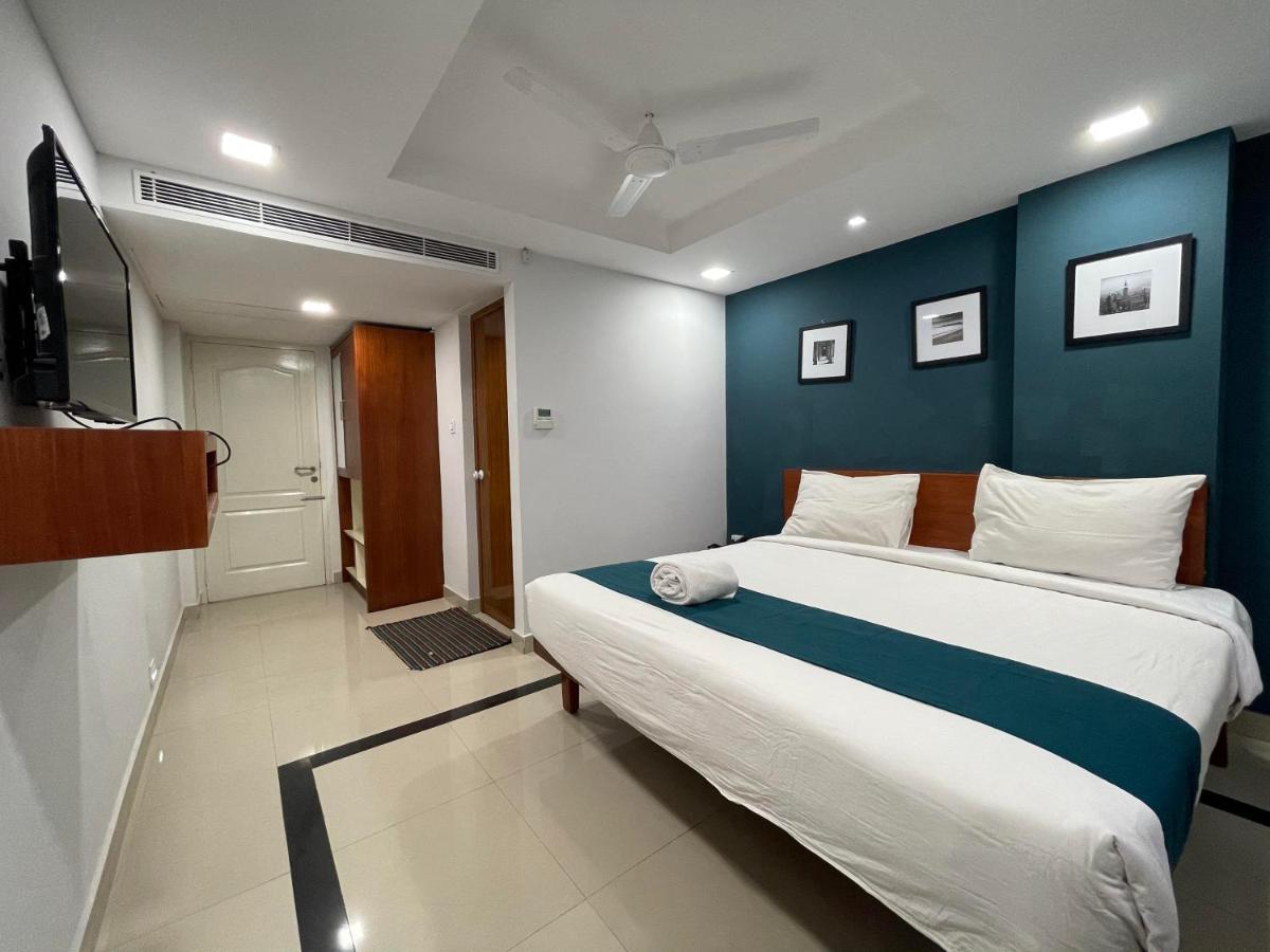 Kochi The Reach Hotel מראה חיצוני תמונה