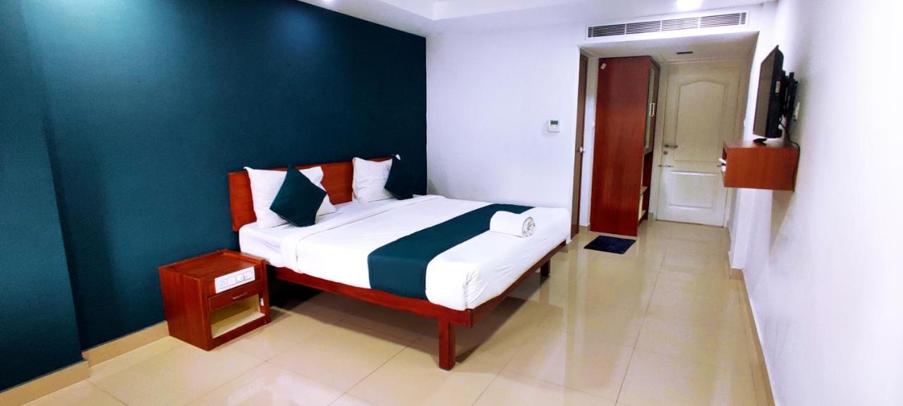 Kochi The Reach Hotel מראה חיצוני תמונה
