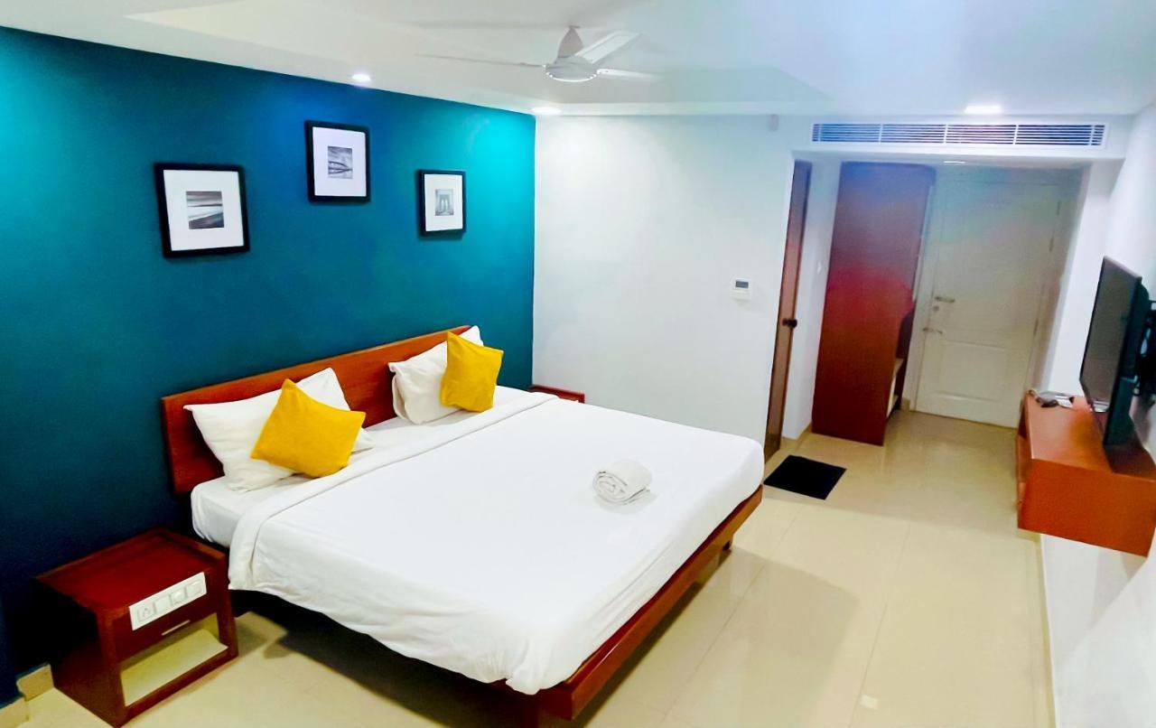 Kochi The Reach Hotel מראה חיצוני תמונה