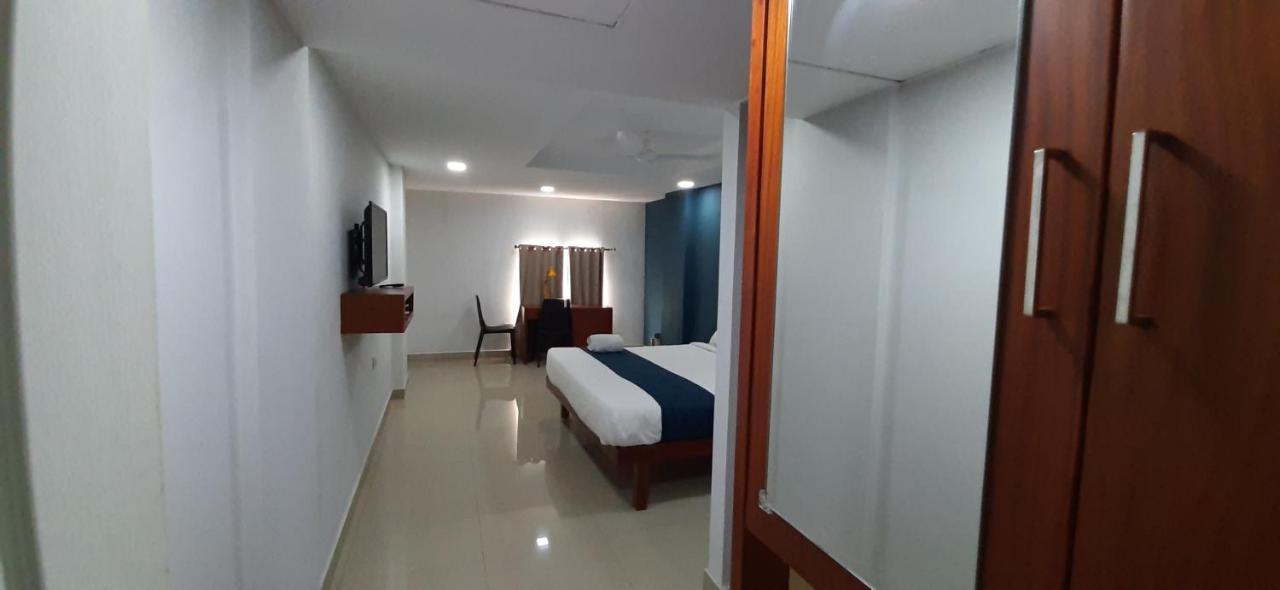 Kochi The Reach Hotel מראה חיצוני תמונה