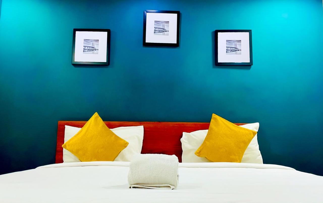 Kochi The Reach Hotel מראה חיצוני תמונה