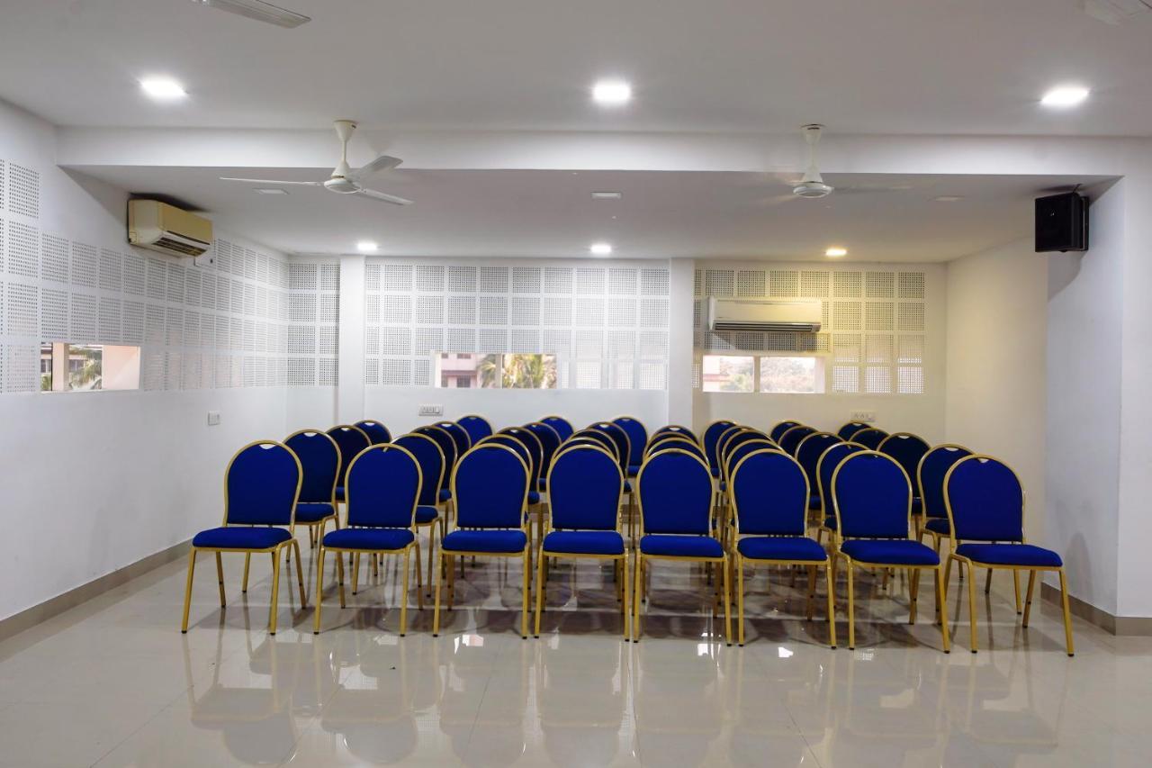 Kochi The Reach Hotel מראה חיצוני תמונה