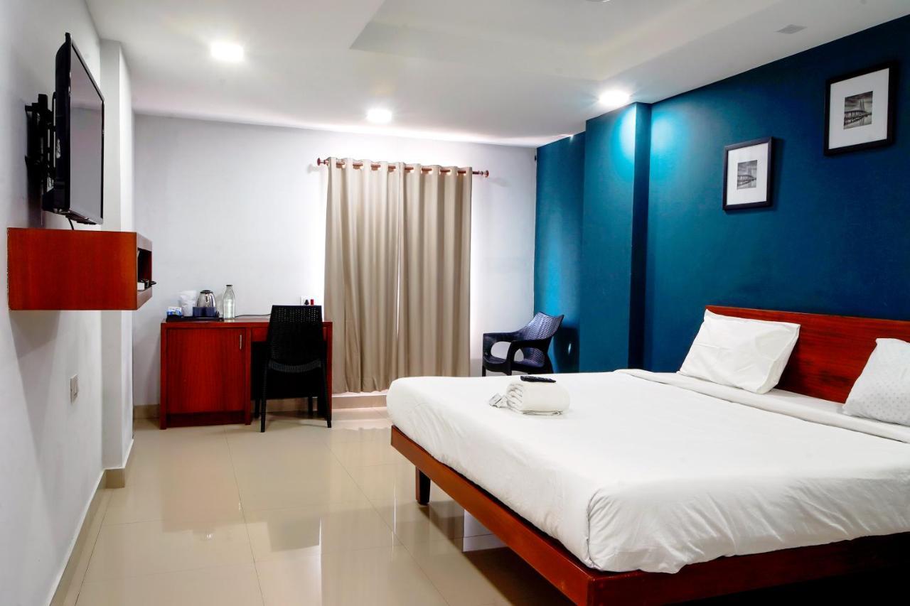 Kochi The Reach Hotel מראה חיצוני תמונה