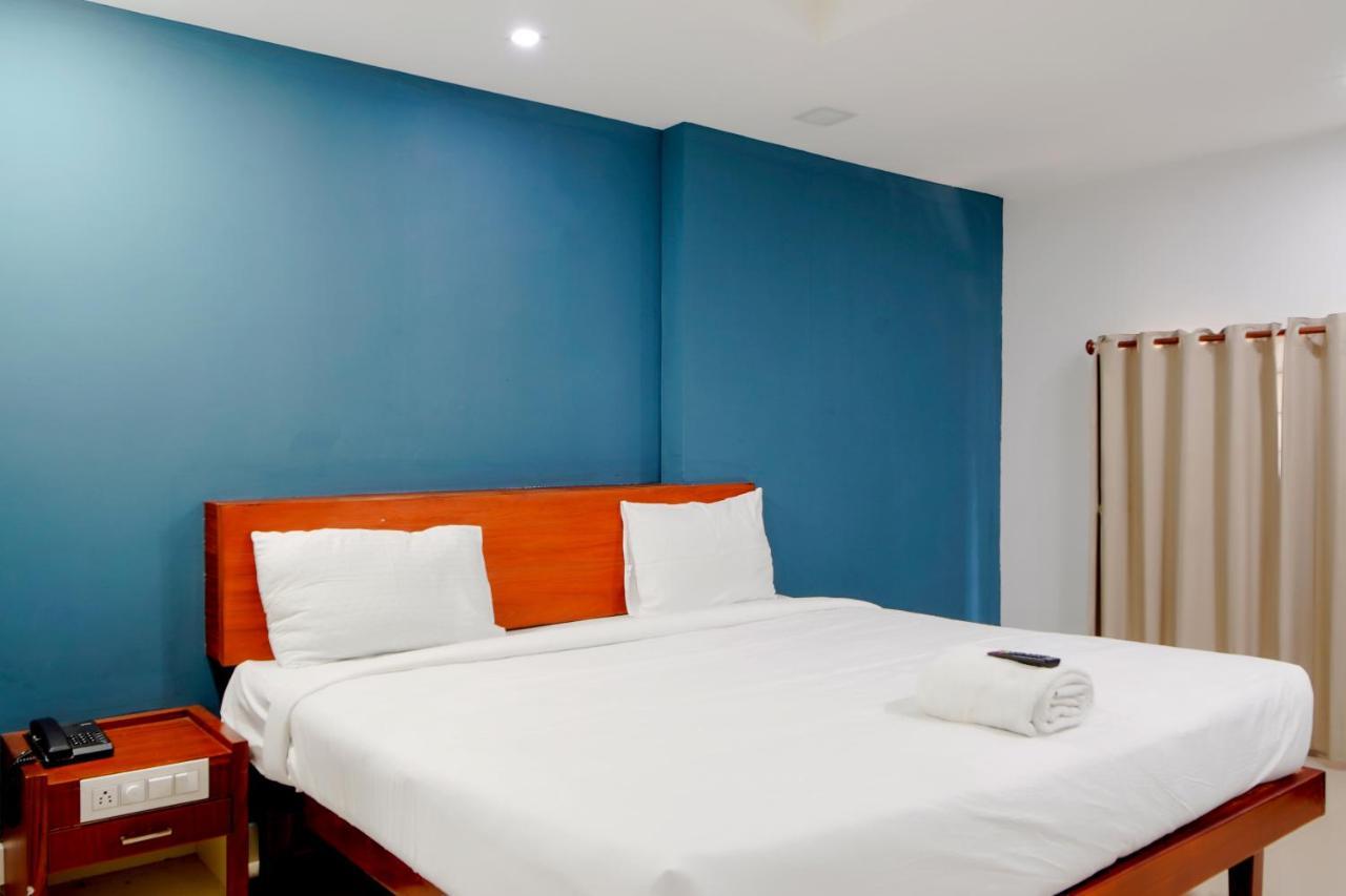 Kochi The Reach Hotel מראה חיצוני תמונה