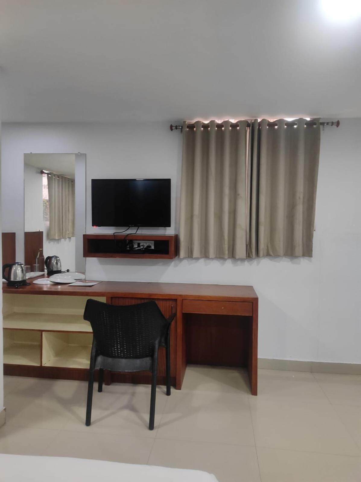 Kochi The Reach Hotel מראה חיצוני תמונה